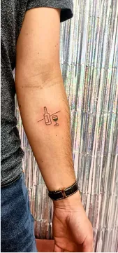 Tampala - Tatouage Handpoke