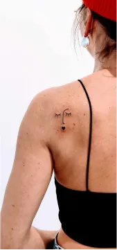 Tampala - Tatouage Handpoke