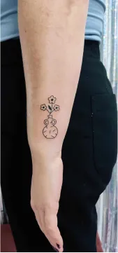 Tampala - Tatouage Handpoke