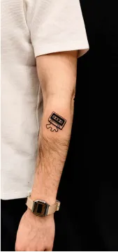 Tampala - Tatouage Handpoke