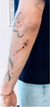 Tampala - Tatouage Handpoke